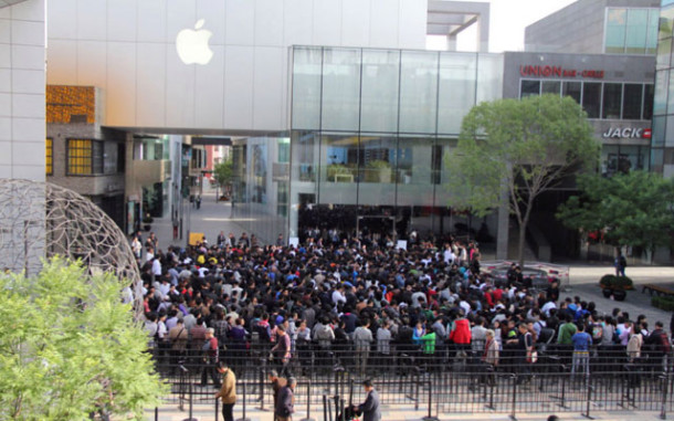 Премьера iPad 2 в Пекине – огромные очереди и полная распродажа за 4 часа