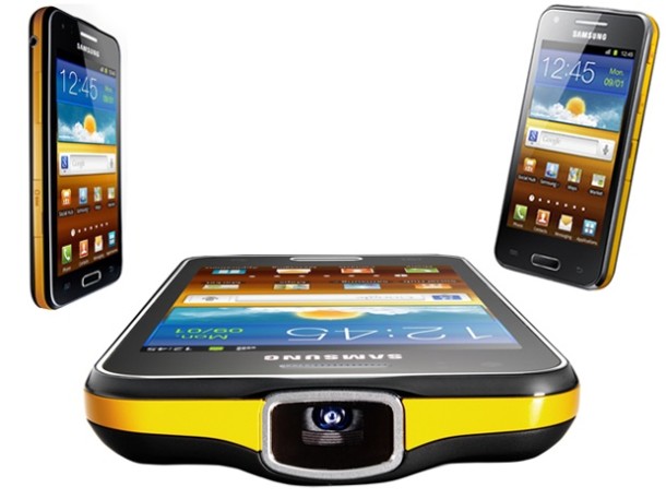 Смартфон - проектор Samsung Galaxy Beam