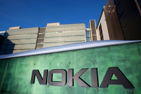 Nokia отказалась производить Android-смартфоны