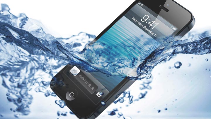 Iphone и вода - два несовместимых продукта