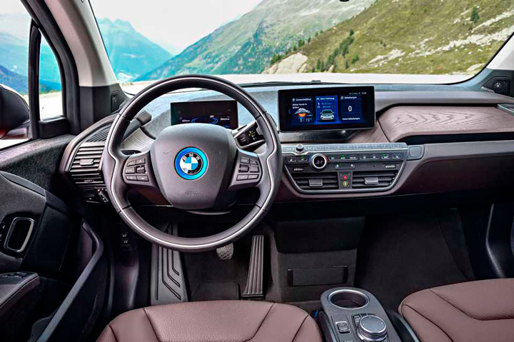 Новинки от BMW: электромобили i3 и i3s