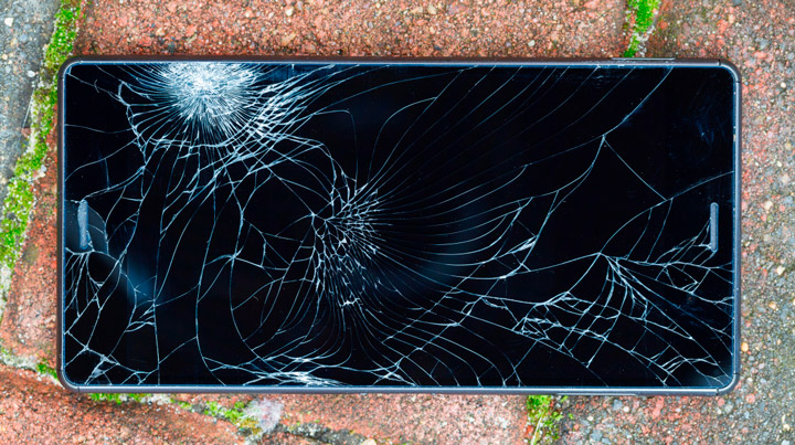 Ученые нашли способ создания небьющихся экранов для мобильных устройств