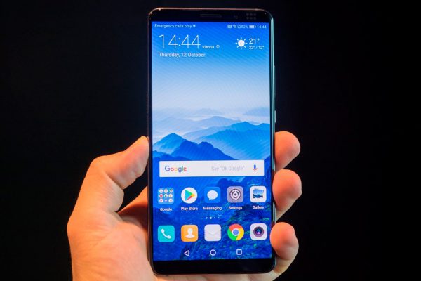 Смартфон Honor V10 – новый флагман от Huawei