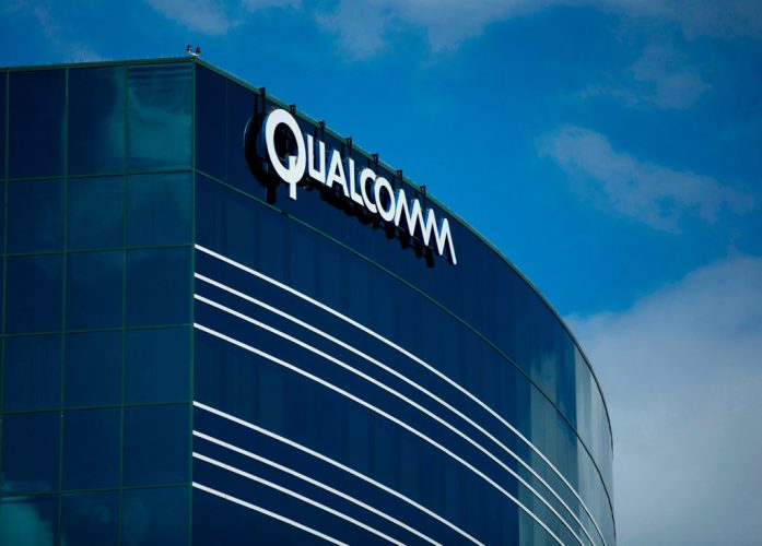 Qualcomm выплатит миллиард за сговор с Apple