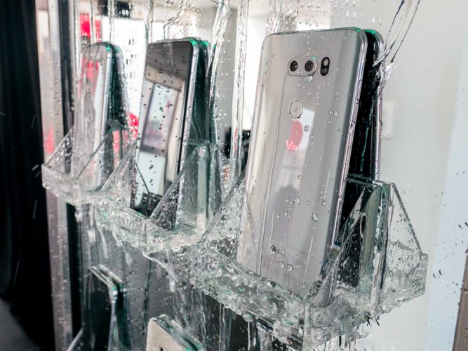 15 самых лучших водонепроницаемых смартфонов