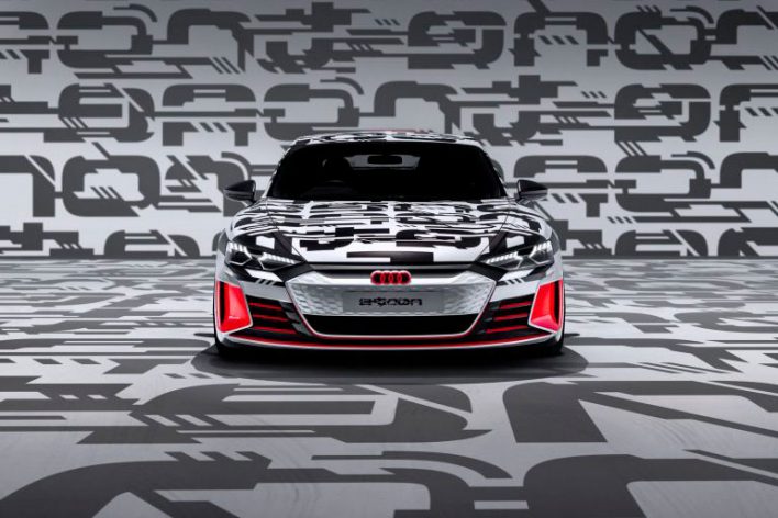 Audi «слила» фотографии своего нового электрокара Audi e-tron GT раньше премьеры
