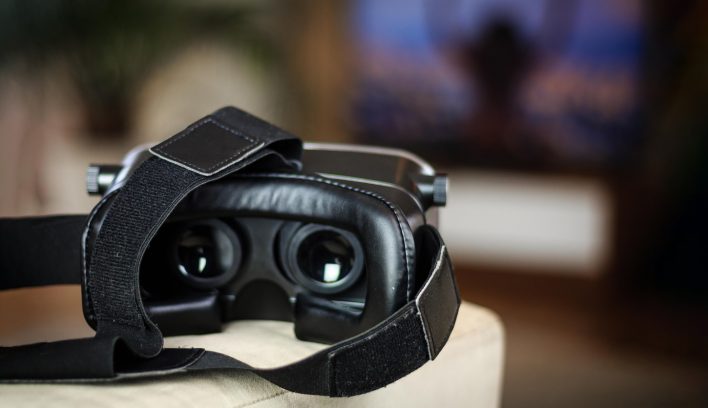 Сбербанк запускает сеть VR-кинотеатров