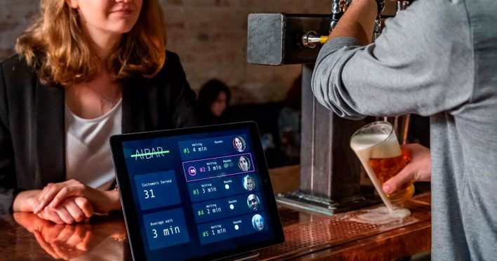В одном из баров Лондона внедрен искусственный интеллект