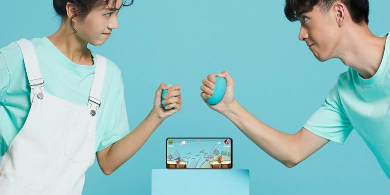 Этот мяч-эспандер Xiaomi «умеет» подключаться к смартфону