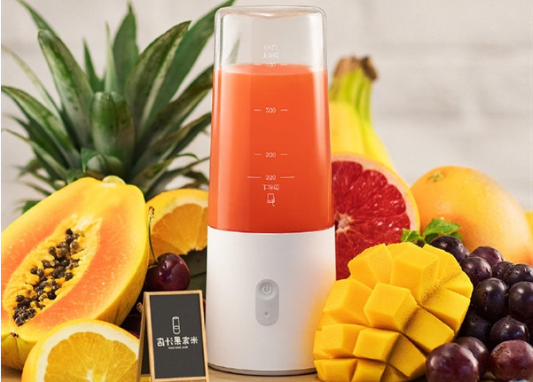 Mijia Juicer – компактная соковыжималка от Xiaomi