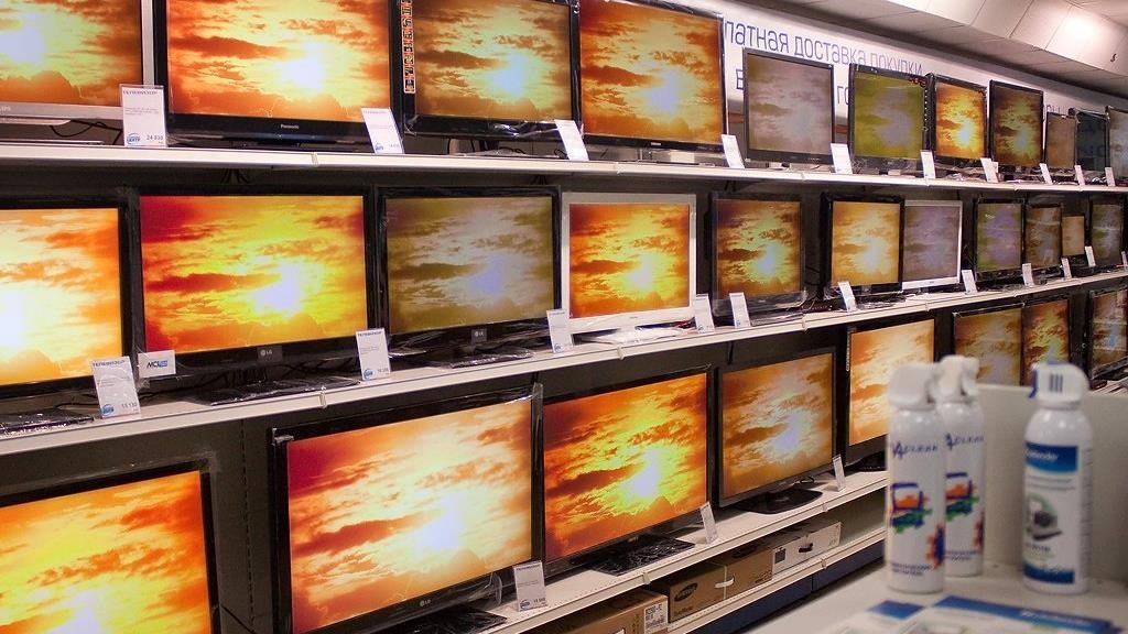 Умные телевизоры дешевеют в России. Почему?