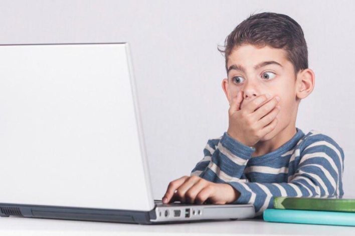Как застраховать ребёнка от интернет-угроз?