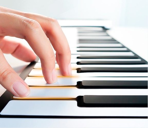 Xiaomi выпустила раскладное электронное пианино