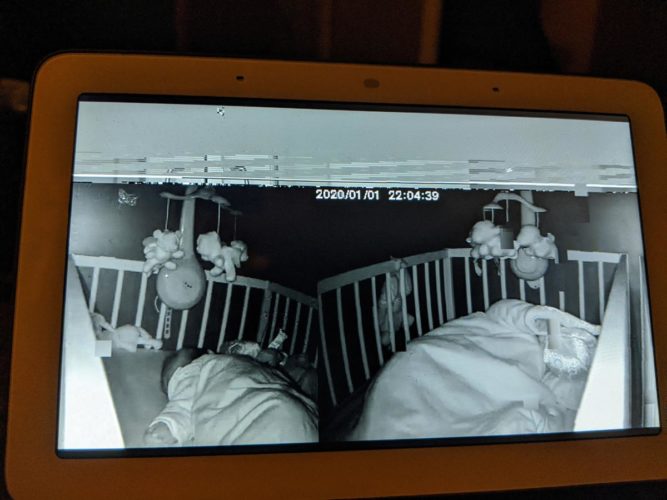 Баг камеры Xiaomi показал видео посторонних людей