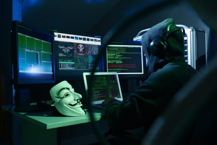 Зачем хакерам «взламывать» хакеров?