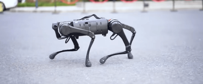 В Китае начали выпуск робособак, скопированных с Spot Boston Dynamics