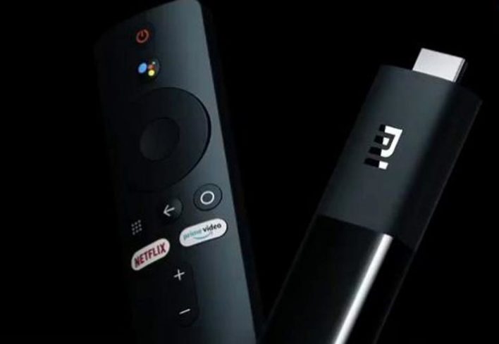 «Волшебный» брелок Xiaomi Mi TV Stick превратит телевизоры в Smart TV