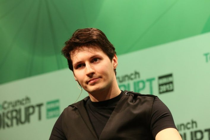 Павел Дуров призвал владельцев iPhone задуматься