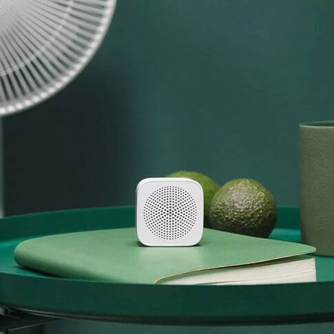 Xiaomi выпустила ультрадешевую колонку XiaoAI Poartable Speaker