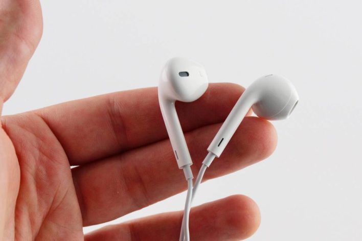 Все причины отказа Apple от EarPods