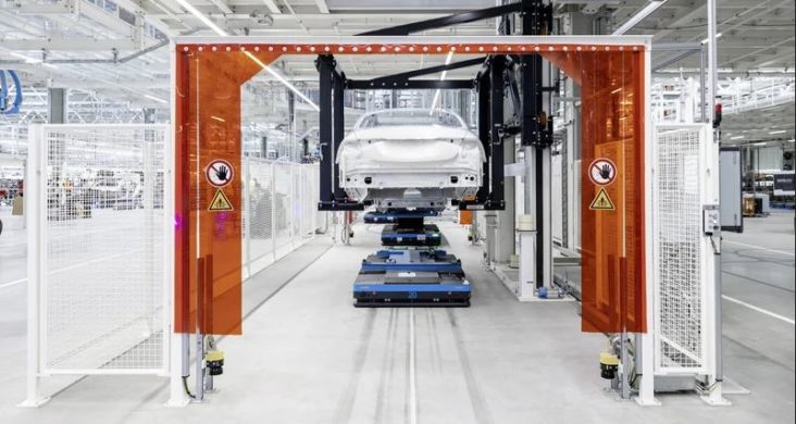 Новый завод Mercedes-Benz назвали «заводом будущего»!