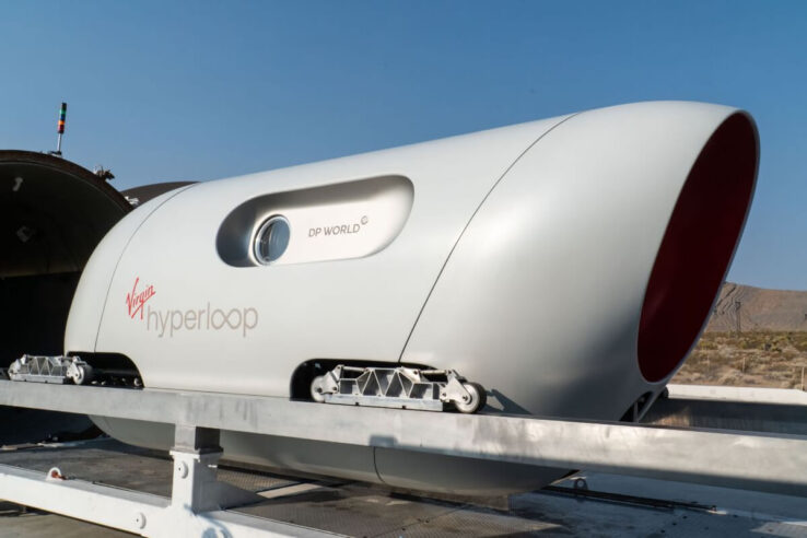 Virgin Hyperloop осуществила тестовые поездки с людьми в Неваде