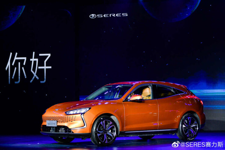 Huawei представила свой первый электромобиль с рекордным запасом хода!