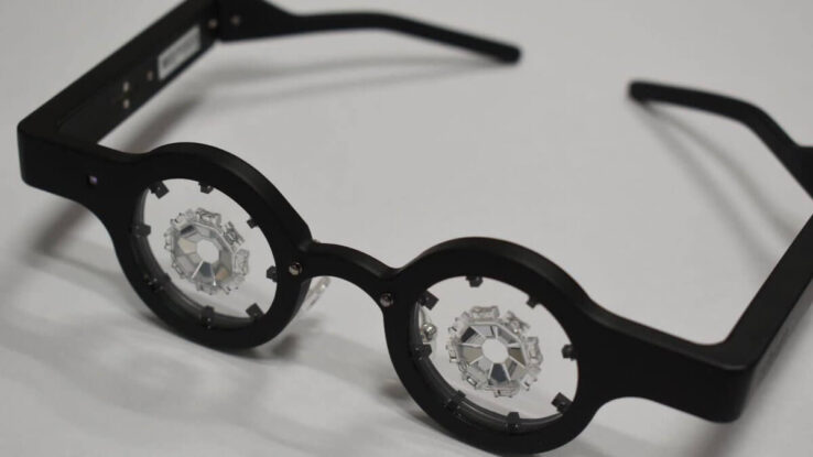 Умные очки Kubota Glasses исправят близорукость