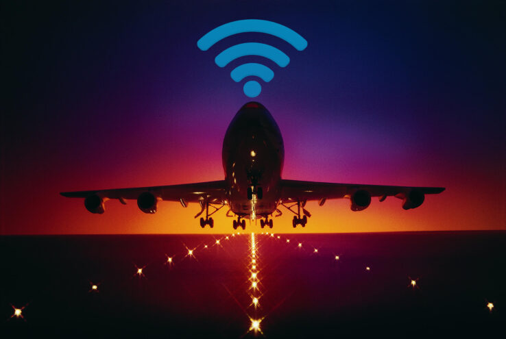 Интернет Starlink появится в пассажирских самолетах уже в этом году