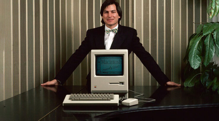 Раритетный компьютер с подписью Стива Джобса: Macintosh Classic II будет продан с аукциона