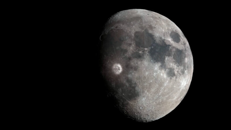 Космический объект земного происхождения столкнется с Луной на скорости 8000 км/час