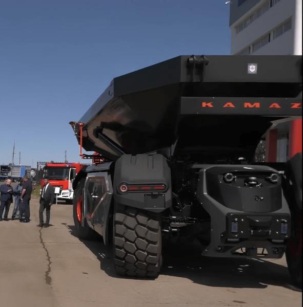 КАМАЗ представил беспилотный грузовик Юпитер 30 для работы в карьере