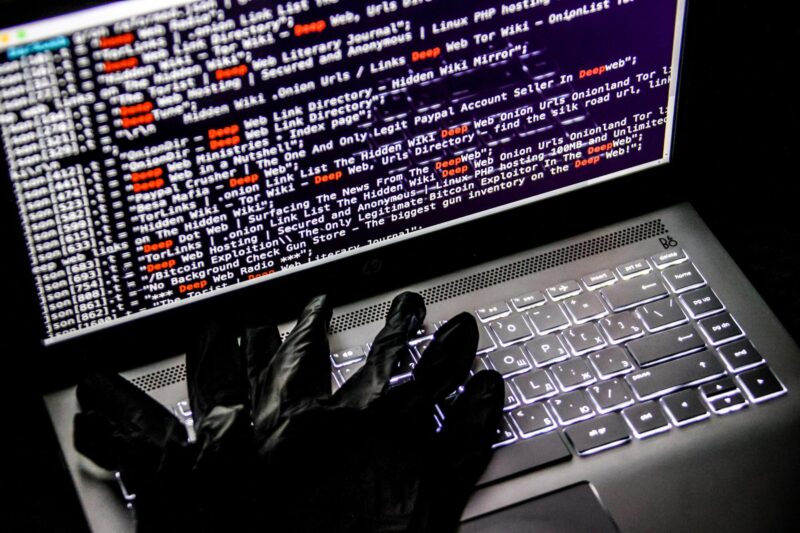 В «темном интернете» хакеры предлагают взлом авто как услугу