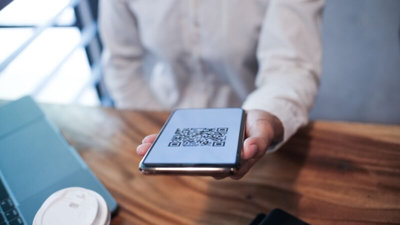 Новая схема обмана: Для списания средств нужен только QR-код!