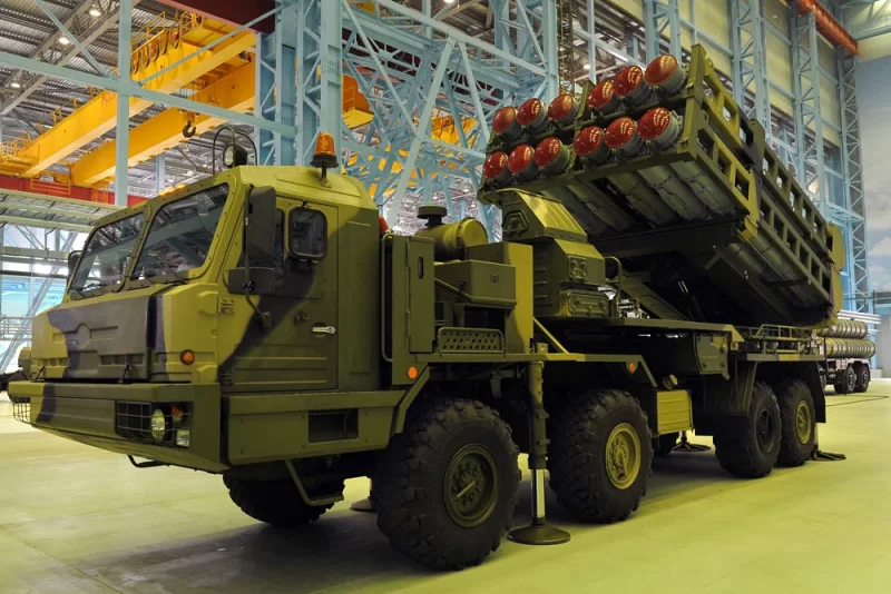 Усиление стратегической защиты: мощь и мобильность зенитно-ракетной системы С-350Э "Витязь 50R6"
