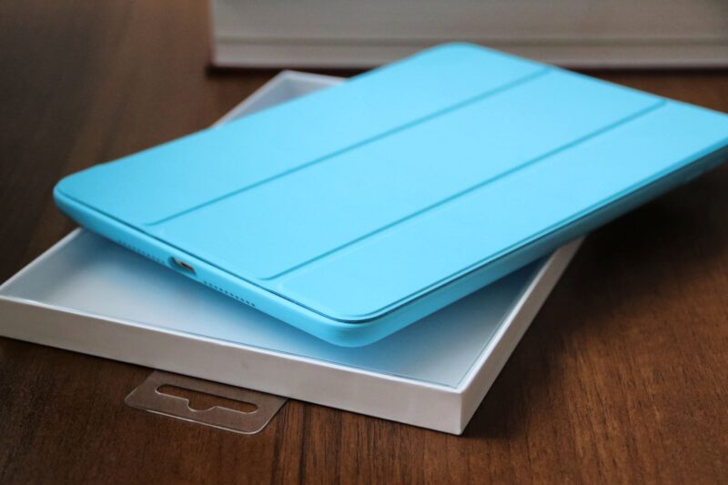 Защитите свой iPad: Купите идеальный чехол для вашего планшета!