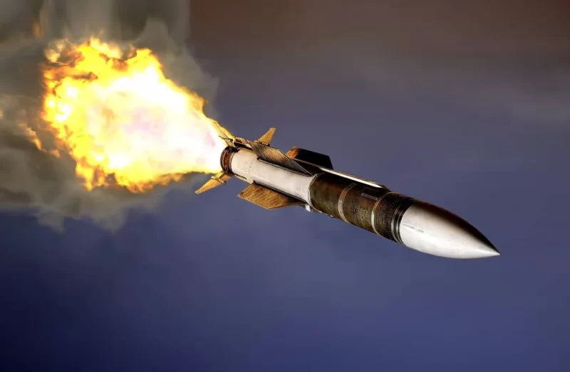 Страх западных военных: как Россия создала самую дальнобойную ракету в классе "воздух-воздух"