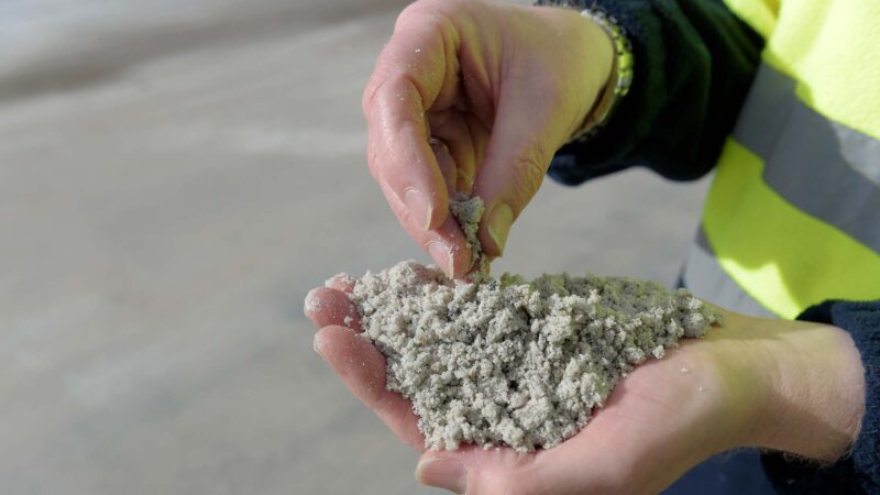 Впервые без отходов: новый метод получения лития от российских ученых
