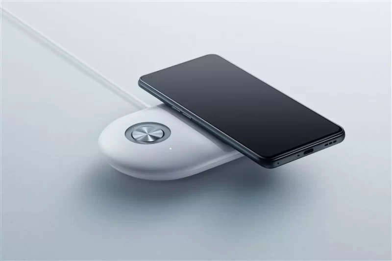 Революция беспроводной зарядки: Xiaomi зарядит смартфон за 20 минут