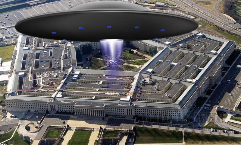 Пентагон показывает видео об НЛО на своем новом сайте