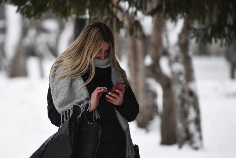 Как правильно пользоваться смартфоном в зимнюю стужу?