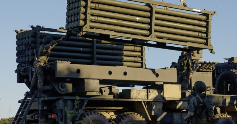 Российская армия получит новый бикалиберный РСЗО «Возрождение»