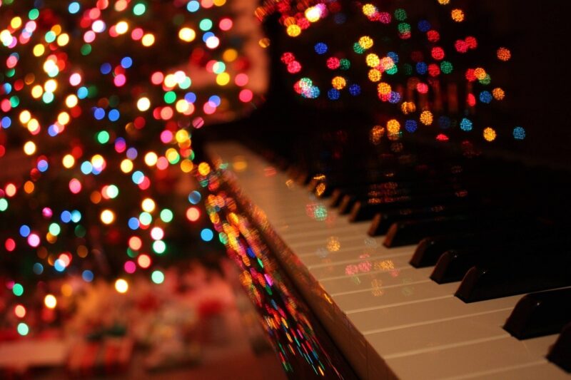 «Рождественская музыка» как катализатор покупок