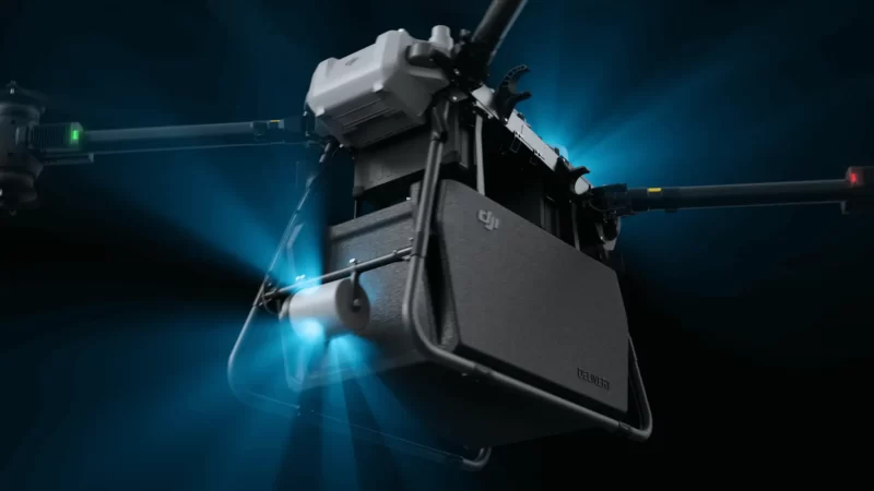 DJI запускает коммерческий дрон-курьер для служб доставки