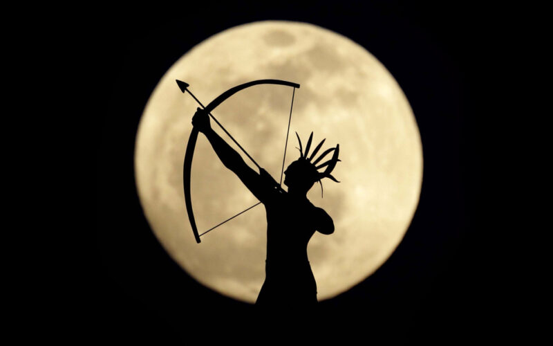 Индейцы Навахо не дают сделать из Луны «кладбище»
