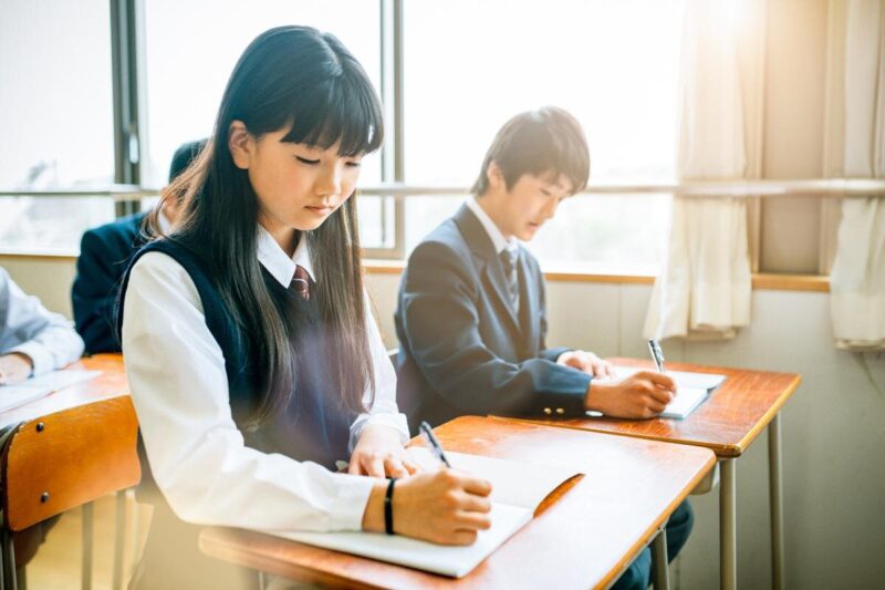 В Японии предлагают учиться в виртуальной школе