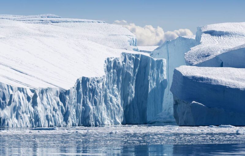 Вода из ледников Арктики стала эксклюзивом в элитных барах ОАЭ