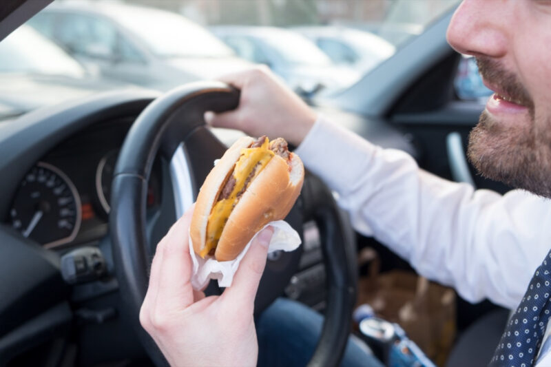 Чем бутерброды опасны для водителей?