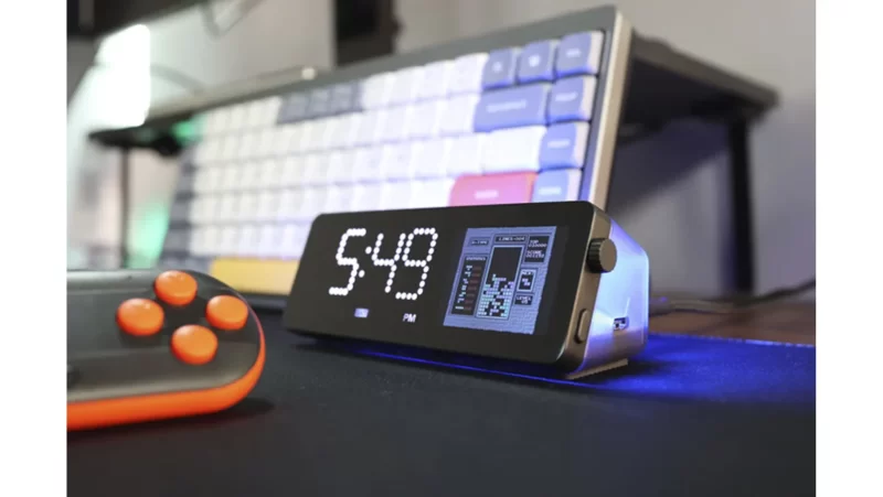 Настольные часы Vobot Mini Dock обзавелись приложениями