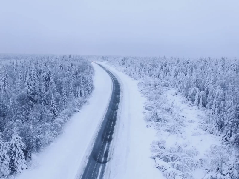 Ученые придумали, как укрепить дороги на Севере